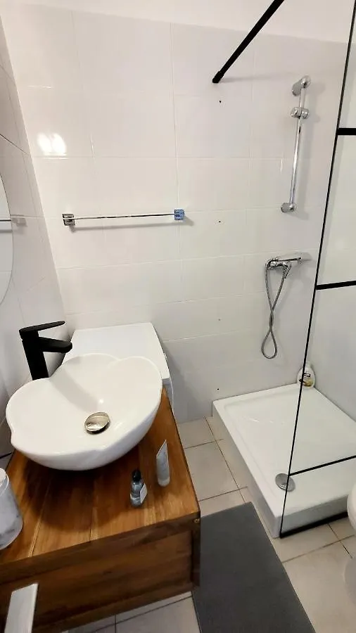 Victoriei Central Studio Apartment Bucharest